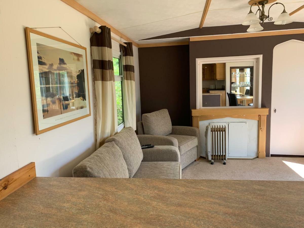 Private Countryside Holiday Cabin 10 Mins From Brighton 빌라 외부 사진